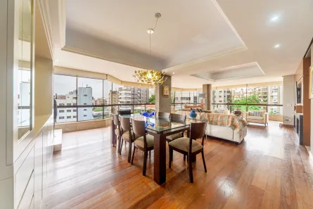 Apartamento com 3 Quartos à venda, 245m² no Rio Branco, Porto Alegre