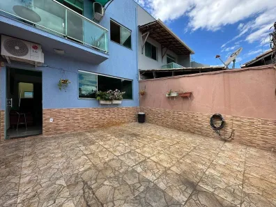 Casa com 3 Quartos à venda, 112m² no Três Barras, Contagem