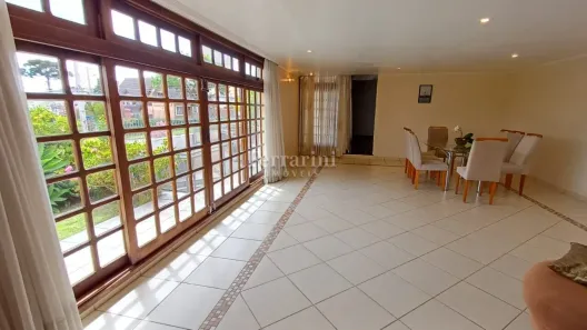 Casa com 4 Quartos à venda, 392m² no Guabirotuba, Curitiba