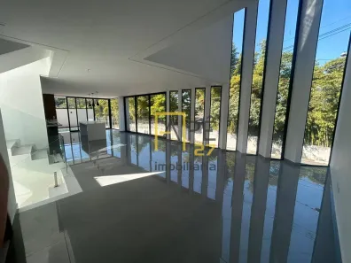 Sobrado com 4 Quartos à venda, 340m² no Arujá 5, Arujá