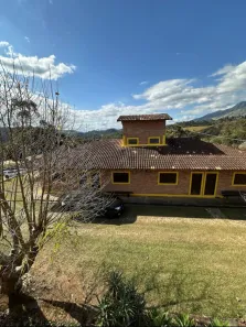Prédio Comercial com 8 Quartos à venda, 1079m² no Pinheirinhos, Passa Quatro