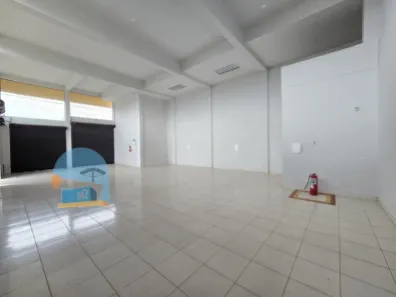 Galpão/Depósito/Armazém para alugar, 570m² no Alto Boqueirão, Curitiba