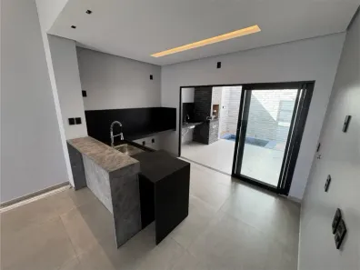 Casa de Condomínio com 3 Quartos à venda, 205m² no Centro, Petrolina