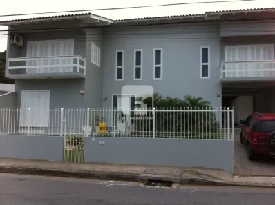 Casa com 4 Quartos à venda, 222m² no Rio Tavares, Florianópolis