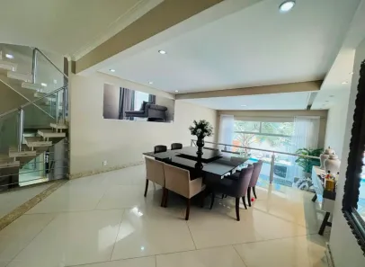 Casa de Condomínio com 5 Quartos para venda ou aluguel, 510m² no Jardim Indaiá, Embu das Artes