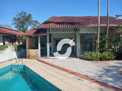 Casa de Condomínio com 4 Quartos à venda, 312m² no Mata Paca, Niterói