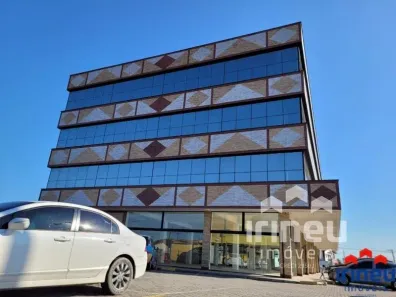 Sala Comercial para alugar, 820m² no Guanabara, Joinville