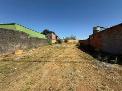 Lote/Terreno à venda, 467m² no Jardim Florença, Aparecida de Goiânia