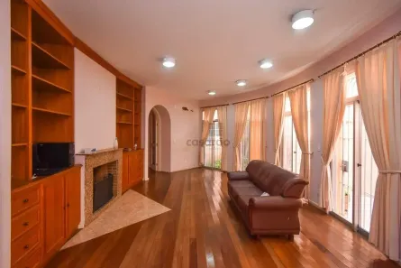 Imóvel Comercial com 8 Quartos para alugar, 615m² no Centro, Pelotas