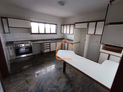 Apartamento com 3 Quartos à venda, 227m² no Centro, Pouso Alegre
