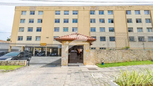 Apartamento com 2 Quartos para alugar, 74m² no Água Verde, Curitiba