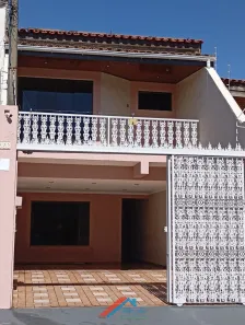 Sobrado com 4 Quartos à venda, 172m² no Jardim Simus, Sorocaba