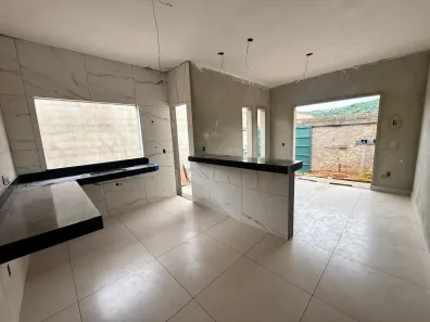 Casa com 2 Quartos à venda, 120m² no Centro, Florestal