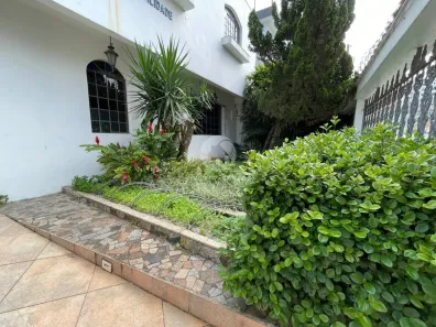 Sobrado com 6 Quartos à venda, 189m² no Aparecida, Santos
