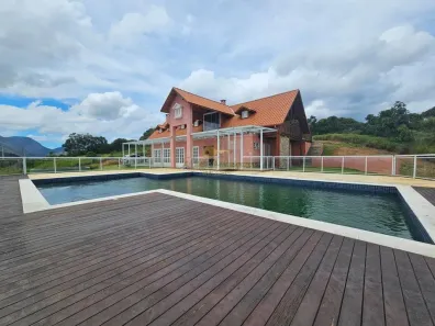Lote/Terreno à venda, 707m² no Pessegueiros, Teresópolis