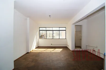 Sala Comercial para alugar, 800m² no Centro Histórico, Porto Alegre