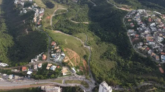 Lote/Terreno à venda, 1000m² no Vila Castela, Nova Lima