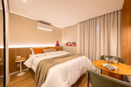 Flat com 1 Quarto para alugar, 25m² no Pinheiros, São Paulo