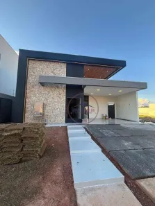 Casa de Condomínio com 3 Quartos à venda, 200m² no Aponiã, Porto Velho