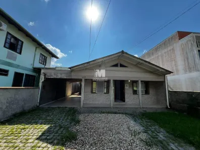 Casa com 4 Quartos para alugar, 188m² no Azambuja, Brusque