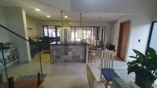 Casa de Condomínio com 4 Quartos à venda, 454m² no Centro, Piratininga