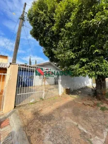 Casa com 2 Quartos à venda, 122m² no Aquilles Sthengel, Londrina