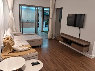 Casa de Condomínio com 2 Quartos à venda, 99m² no Eugênio de Mello, São José dos Campos