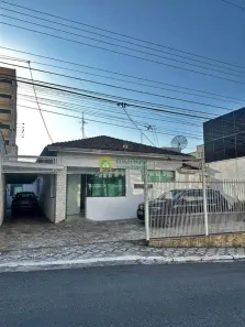 Casa com 5 Quartos à venda, 215m² no Centro, Taubaté