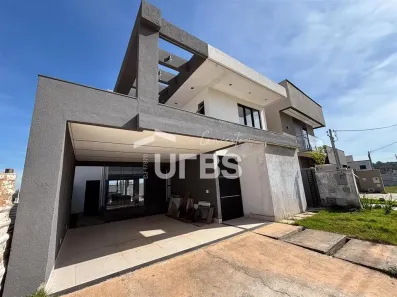 Sobrado com 4 Quartos à venda, 218m² no Jardins Capri, Senador Canedo