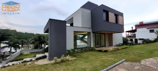 Casa com 3 Quartos à venda, 420m² no Cachoeira do Bom Jesus, Florianópolis