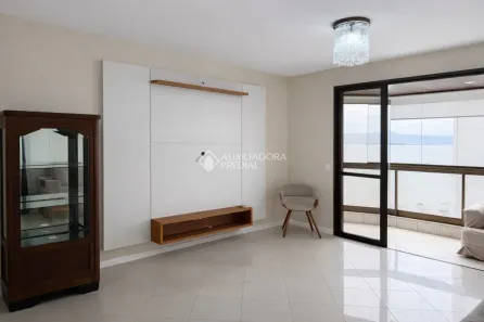 Apartamento com 3 Quartos para alugar, 133m² no Agronômica, Florianópolis