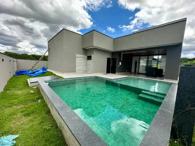 Casa de Condomínio com 4 Quartos à venda, 340m² no Parque Cidade, Goiânia