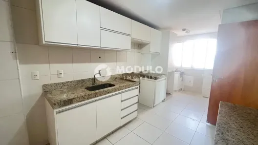 Apartamento com 3 Quartos para alugar, 115m² no Martins, Uberlândia