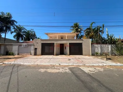 Sobrado com 4 Quartos para alugar, 380m² no Setor Jaó, Goiânia