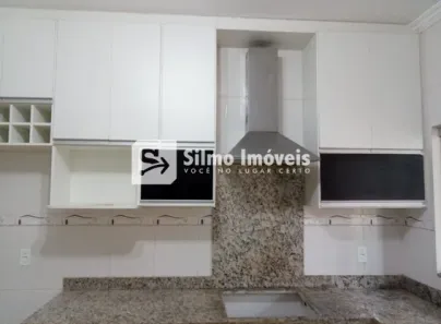 Casa com 3 Quartos à venda, 150m² no Jardim Holanda, Uberlândia
