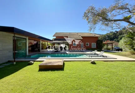 Casa de Condomínio com 4 Quartos à venda, 925m² no Itaipava, Petrópolis