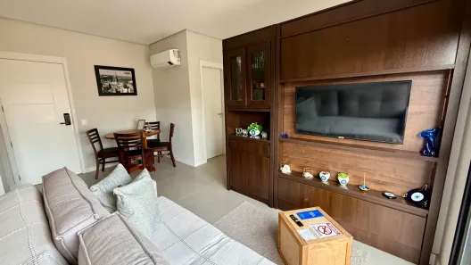 Apartamento com 1 Quarto para alugar, 39m² no Coqueiros, Florianópolis