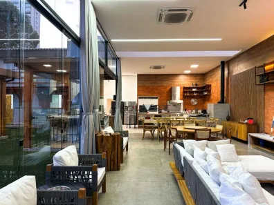 Casa com 5 Quartos à venda, 500m² no Campo Belo, São Paulo