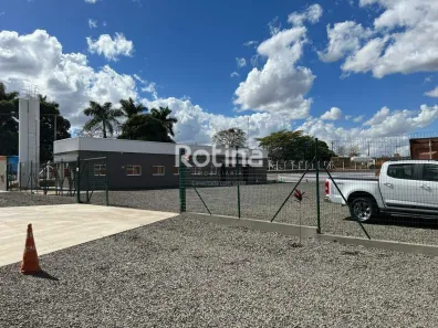 Lote/Terreno para alugar, 152m² no Santa Rosa, Uberlândia