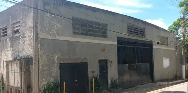 Galpão/Depósito/Armazém à venda, 950m² no Socorro, São Paulo