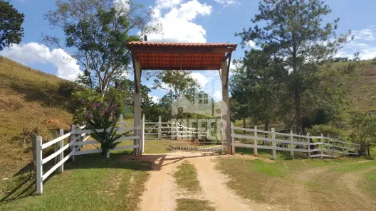 Fazenda/Sítio com 16 Quartos à venda, 1200m² no , Cantagalo