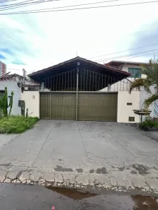 Casa com 3 Quartos à venda, 200m² no Jardim América, Goiânia
