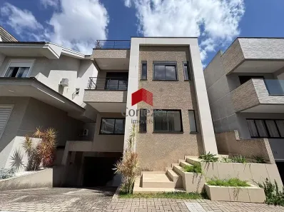 Sobrado com 5 Quartos à venda, 296m² no Campo Comprido, Curitiba