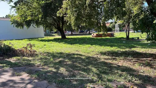 à venda, 300m² no Jardim Ouro Verde, Presidente Prudente
