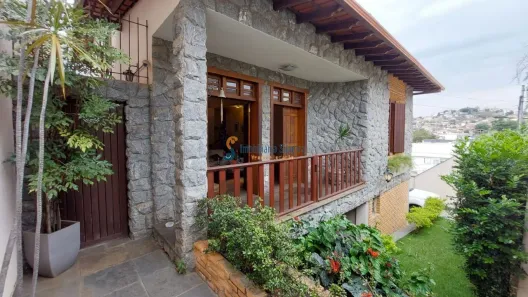 Imóvel Comercial com 4 Quartos à venda, 360m² no Renascença, Belo Horizonte
