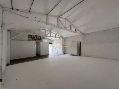 Galpão/Depósito/Armazém para alugar, 300m² no Lapa de Baixo, São Paulo