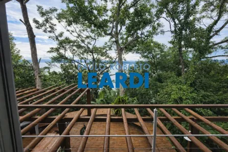 Casa com 2 Quartos para alugar, 130m² no Sambaqui, Florianópolis