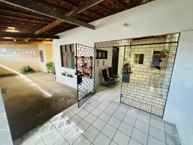 Casa com 4 Quartos à venda, 154m² no Jangurussu, Fortaleza