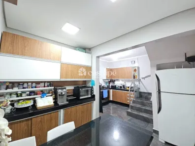 Sobrado com 3 Quartos à venda, 100m² no Boqueirão, Santos