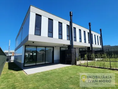 Casa com 3 Quartos à venda, 250m² no Ingleses do Rio Vermelho, Florianópolis